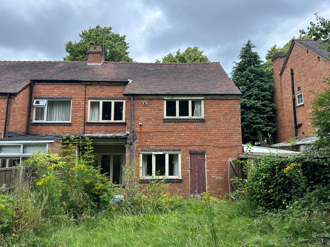 3 bedroom semi detached house in Hall Green