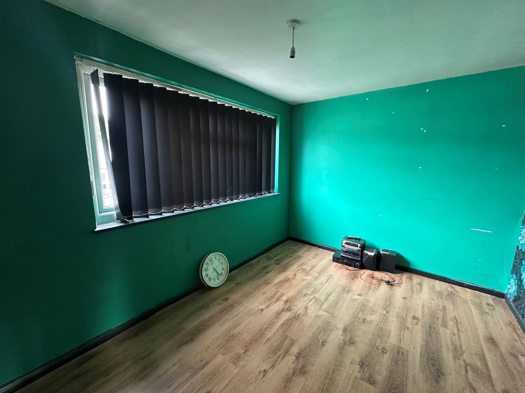 4 bedroom detached house in Wolverhampton 