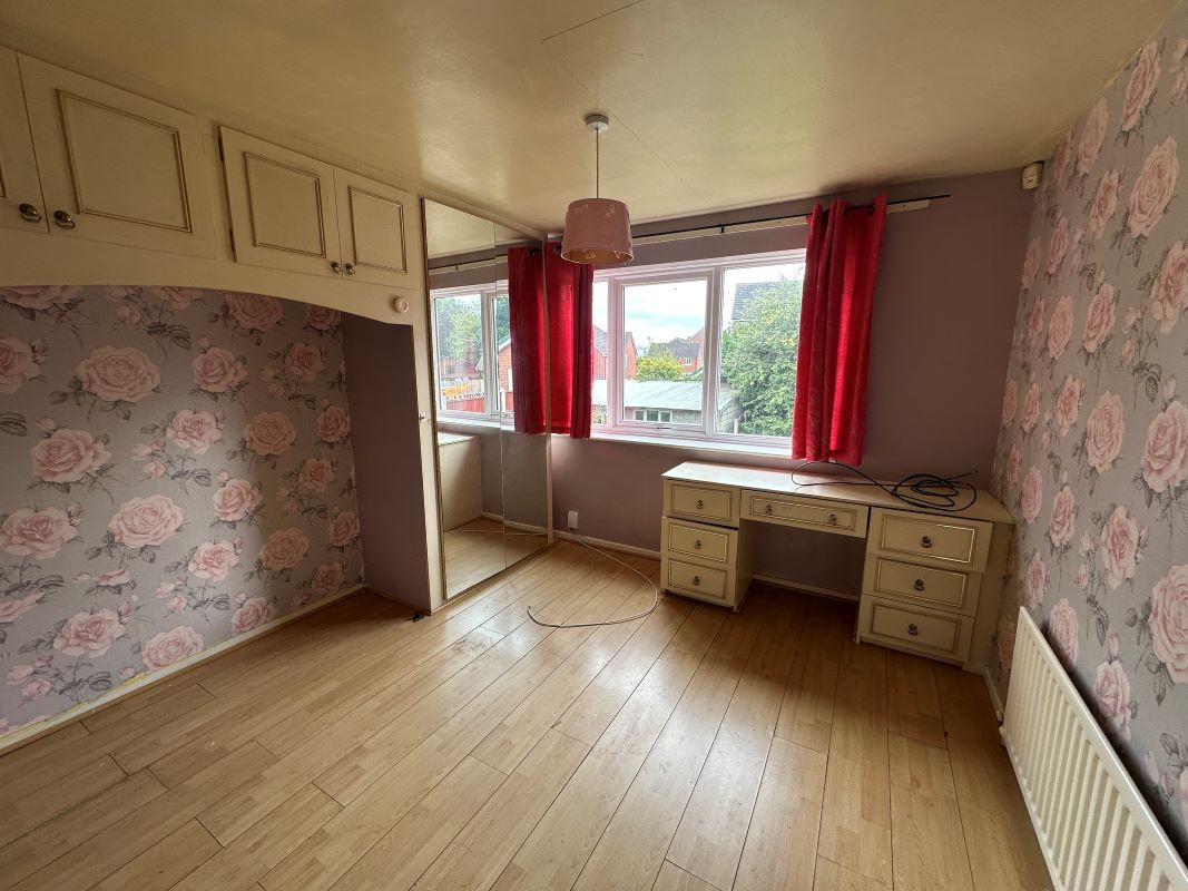 4 bedroom detached house in Wolverhampton 