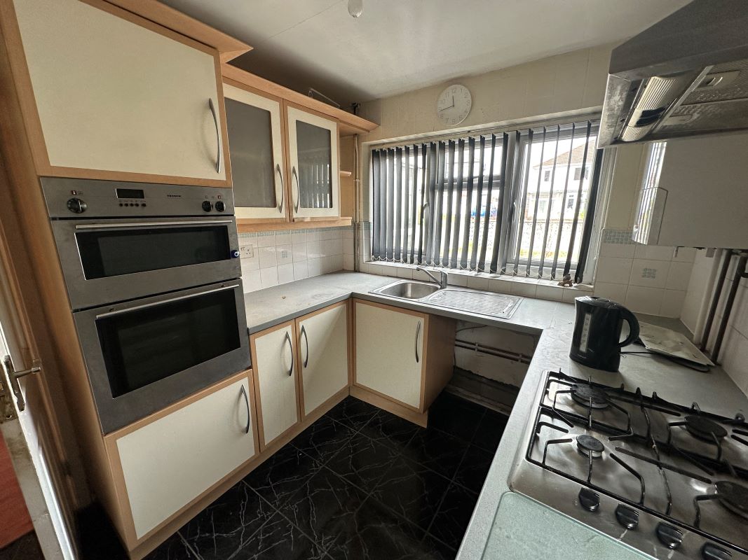 4 bedroom detached house in Wolverhampton 