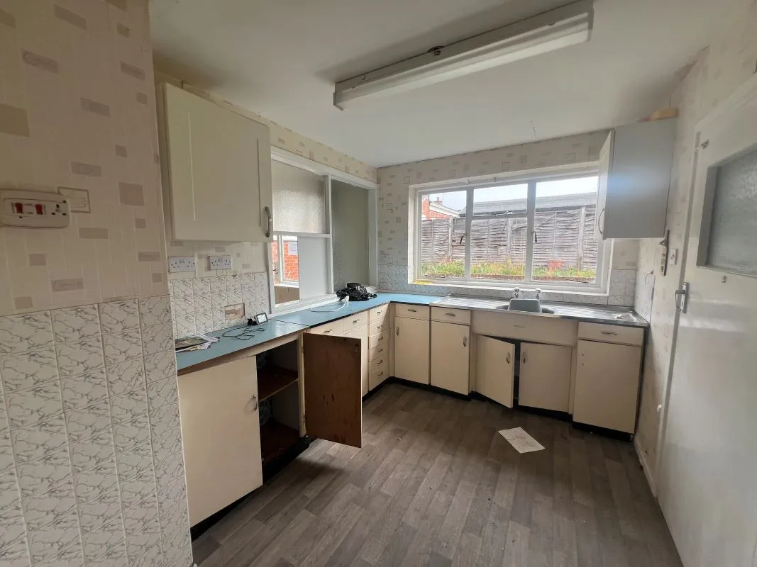 3 bedroom semi detached property in Stratford-upon-Avon