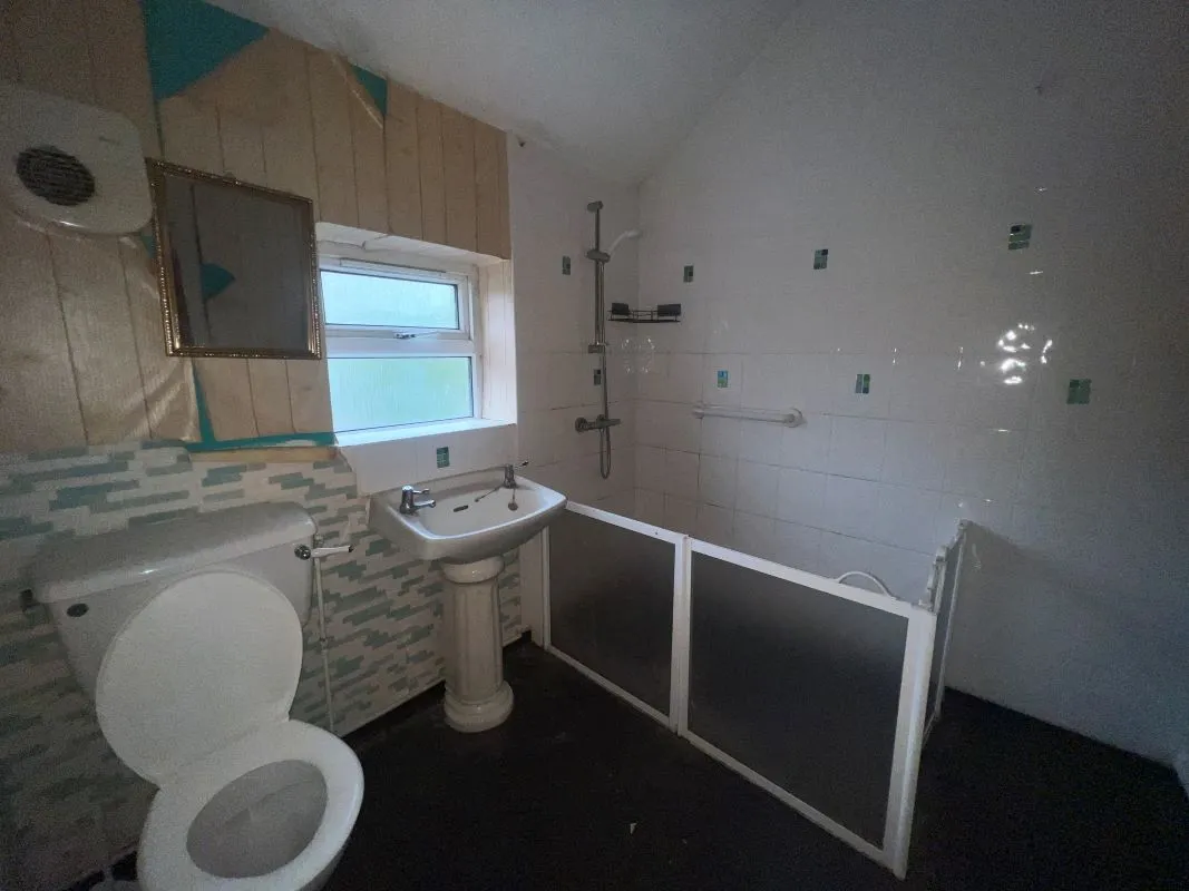 2 bedroom end terraced property in Walsall