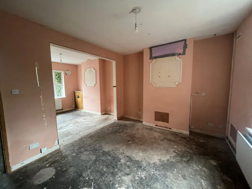 2 bedroom end terraced property in Walsall