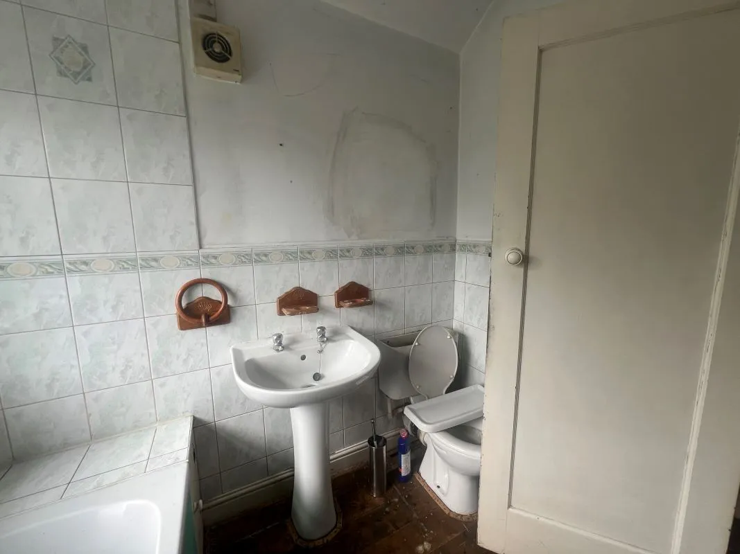 3 bedroom semi detached property in Stafford