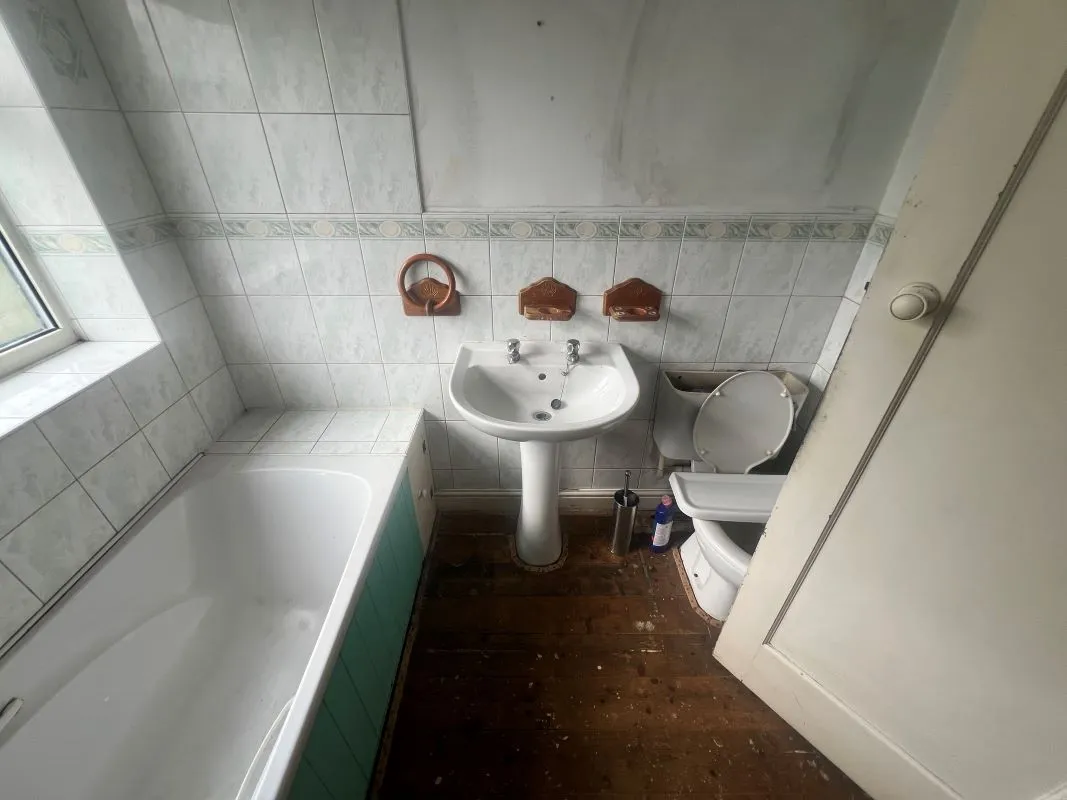3 bedroom semi detached property in Stafford