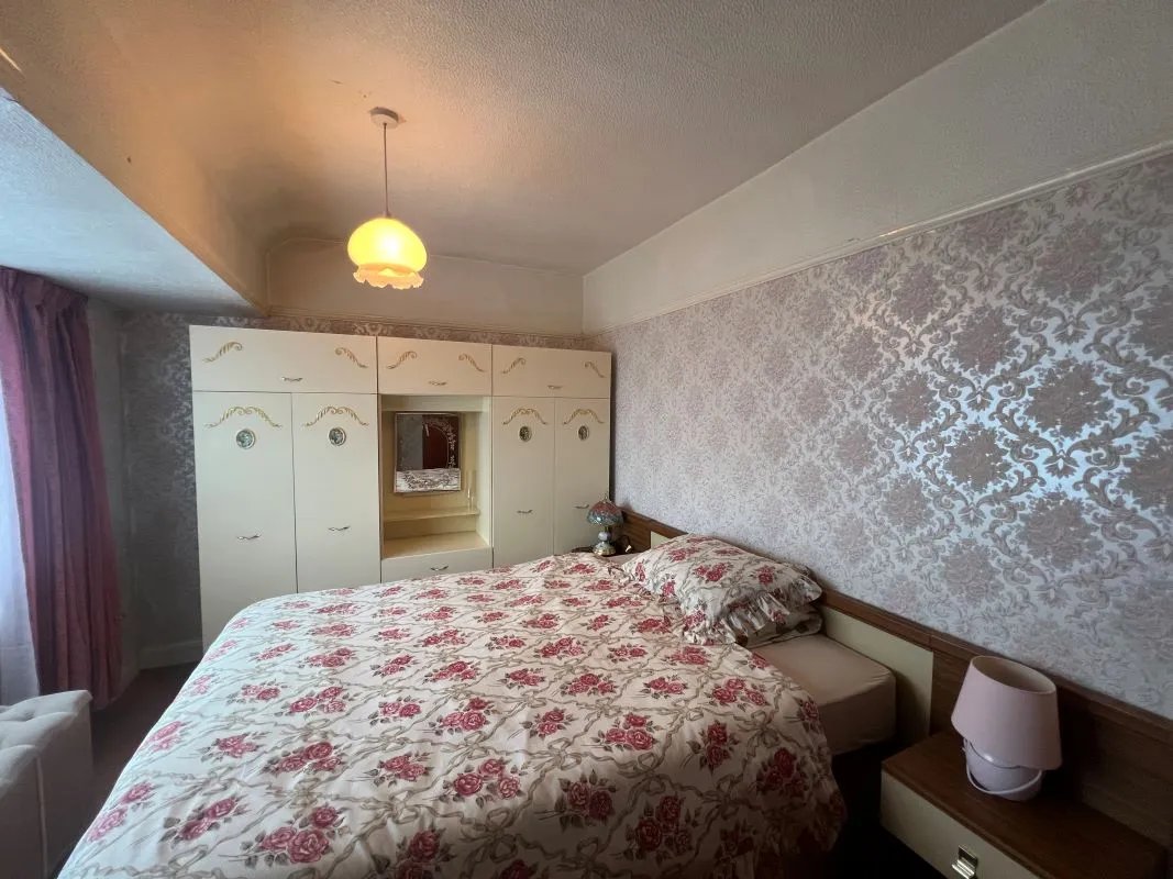 3 bedroom semi detached property in West Bromwich 