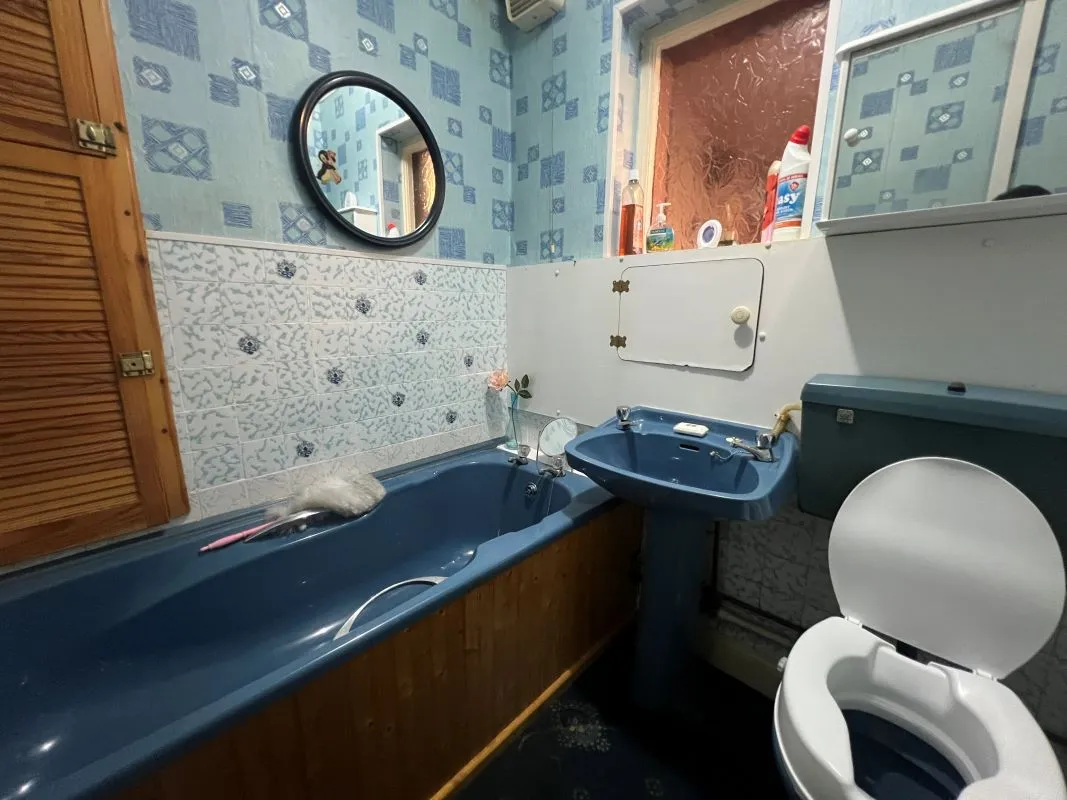 3 bedroom semi detached property in West Bromwich 
