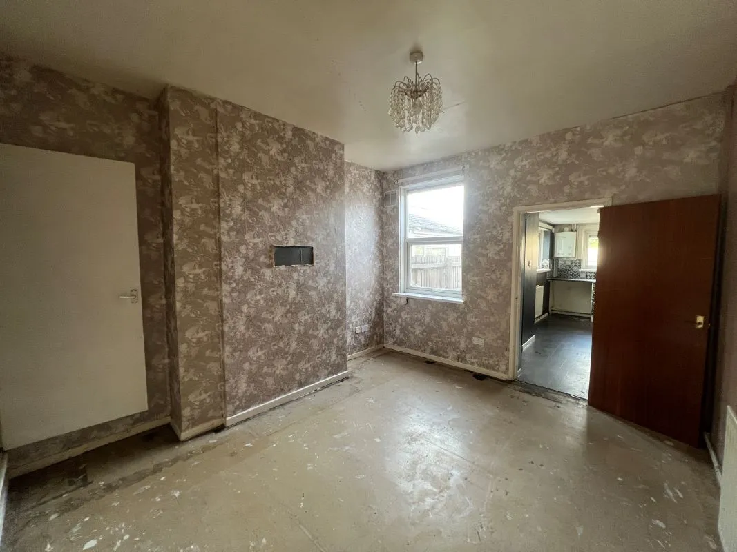 A 2 bedroom end terraced property in Walsall