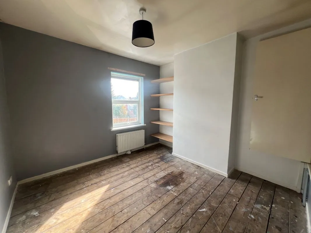 A 2 bedroom end terraced property in Walsall