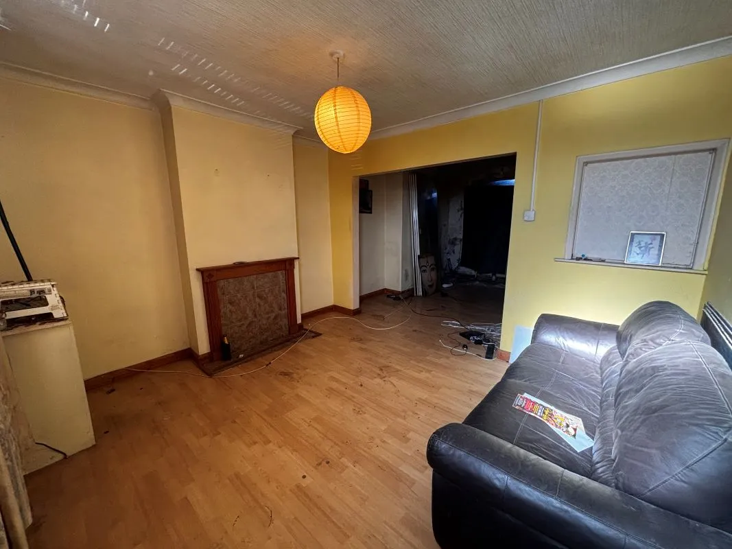 2 bedroom mid terraced property in Mansfield