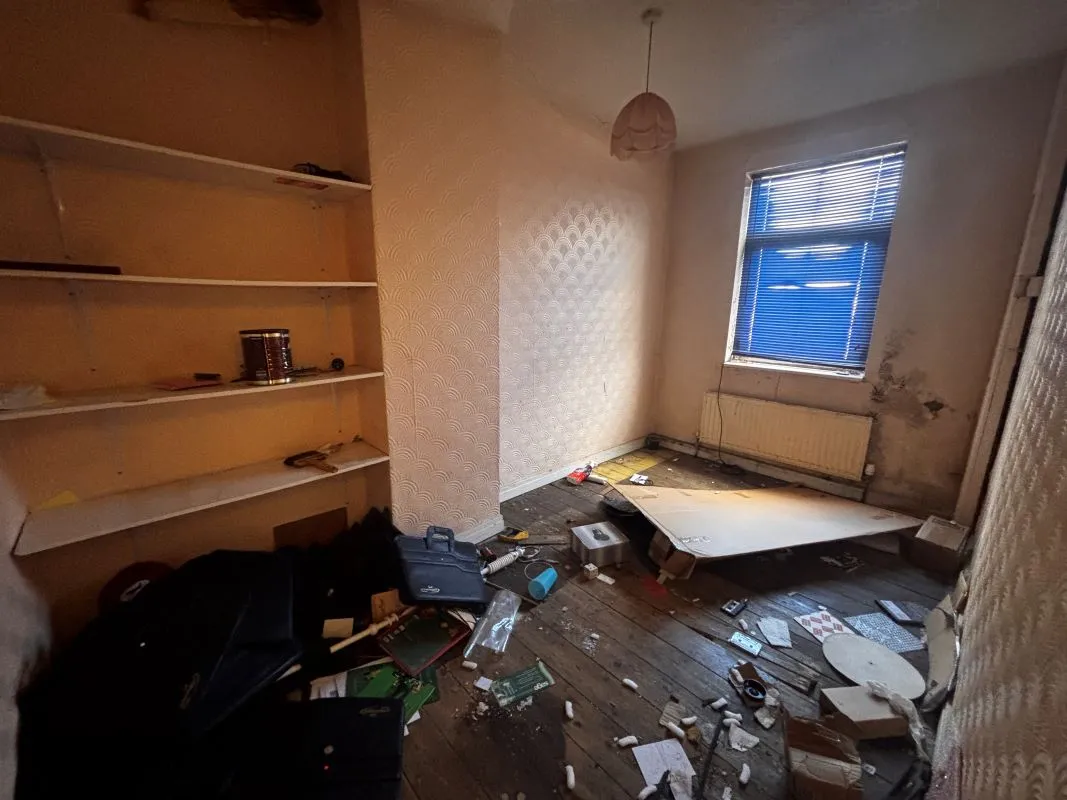 2 bedroom mid terraced property in Mansfield