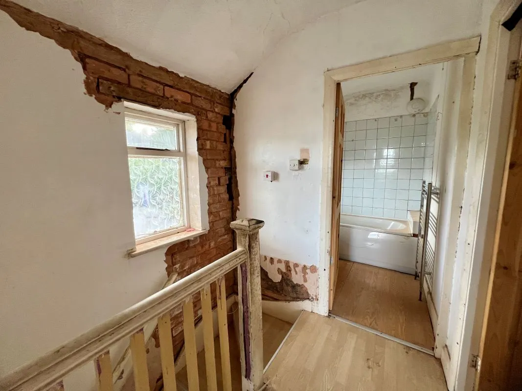A 3 bedroom end terraced property in Birmingham.