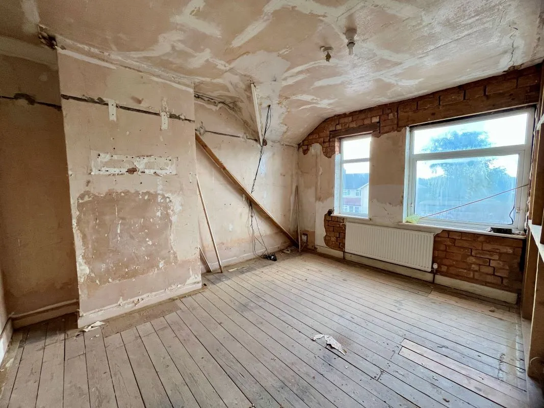 A 3 bedroom end terraced property in Birmingham.