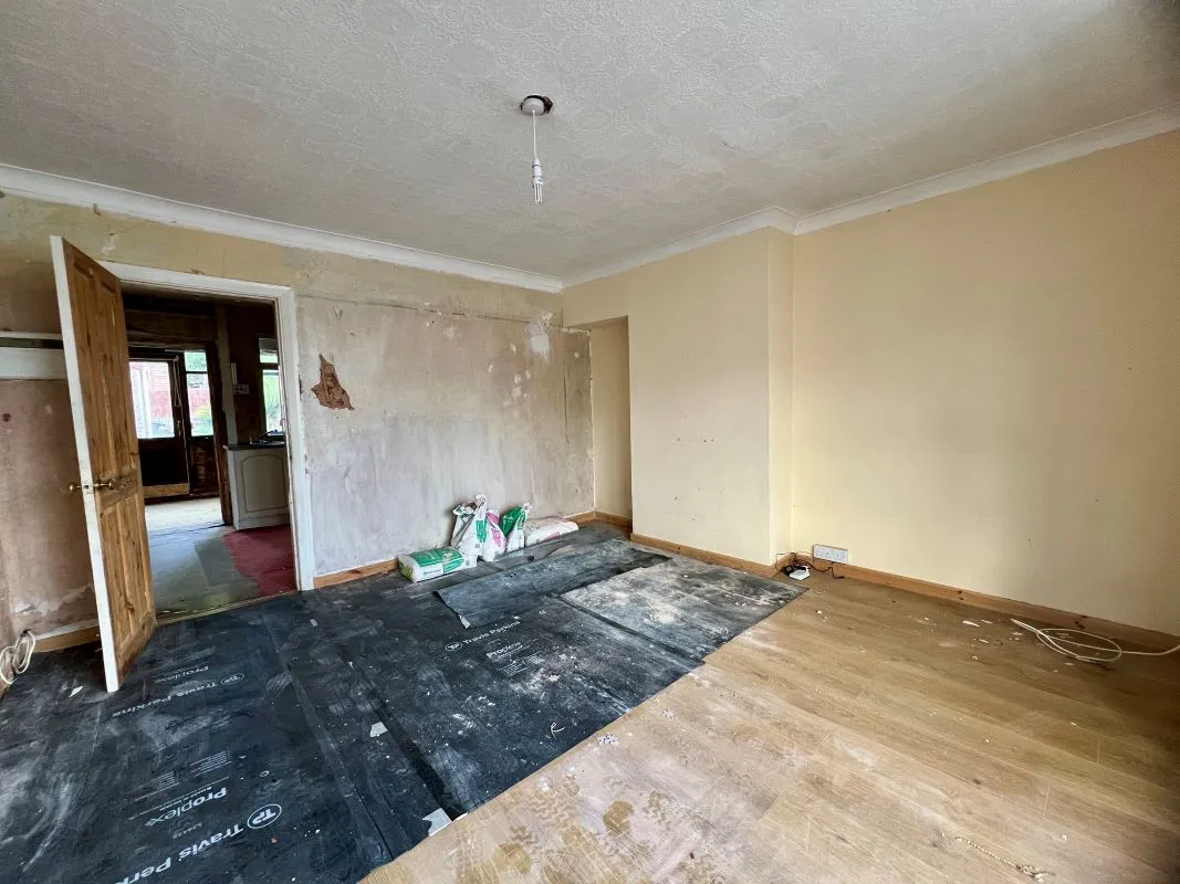 A 3 bedroom end terraced property in Birmingham.