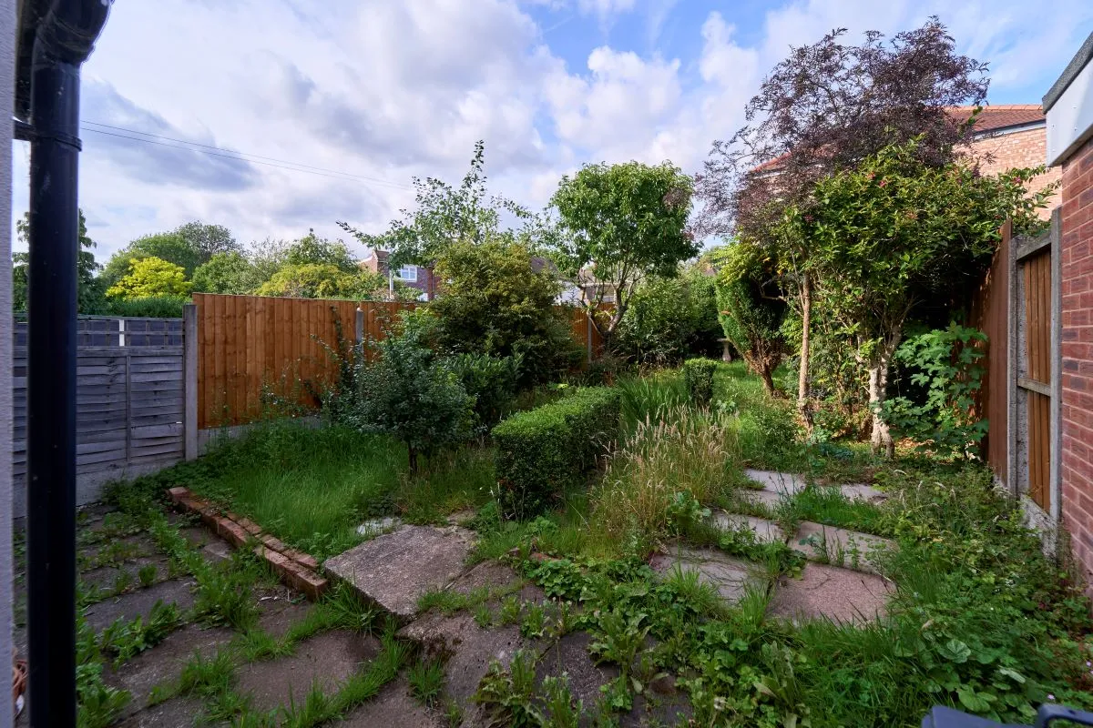 3 bedroom semi detached property in Wolverhampton
