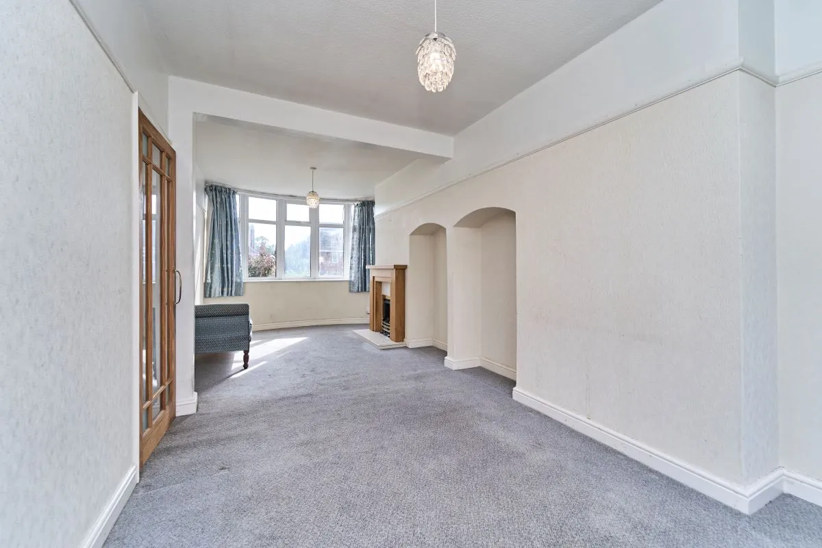 3 bedroom semi detached property in Wolverhampton