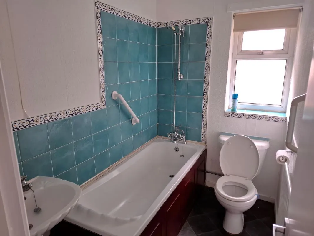 2 bedroom end terraced property in Essington, Wolverhampton 