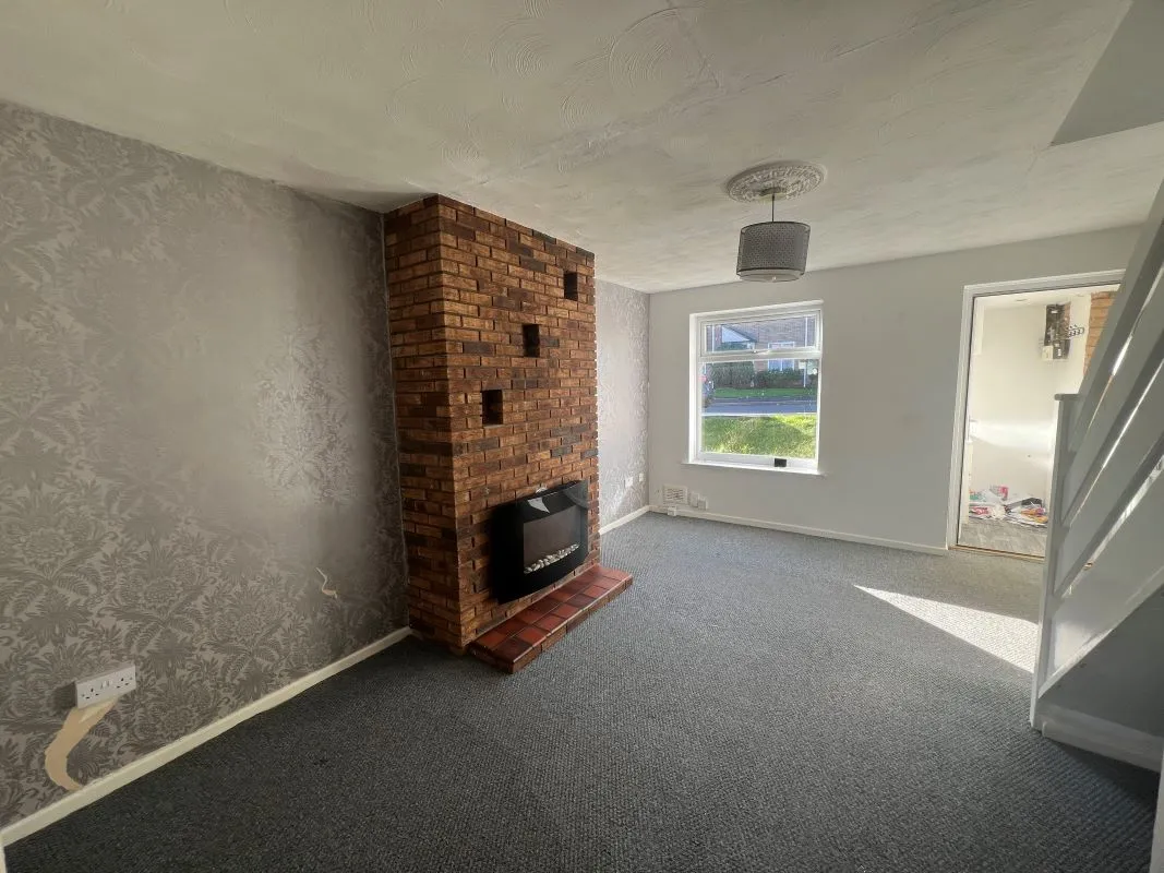3 bedroom mid terraced house in Nuneaton