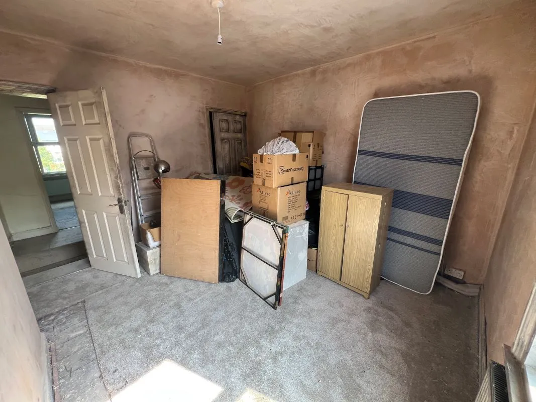 3 bedroom mid terraced property in Kidderminster