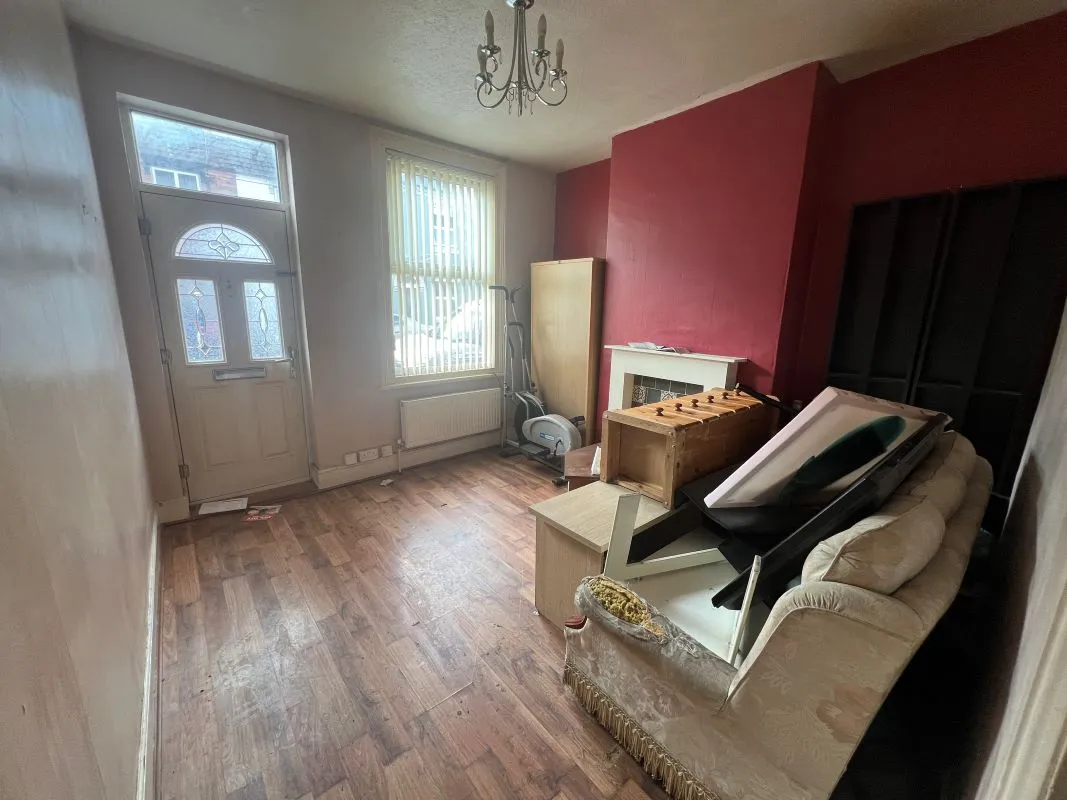 3 bedroom mid terraced property in Kidderminster