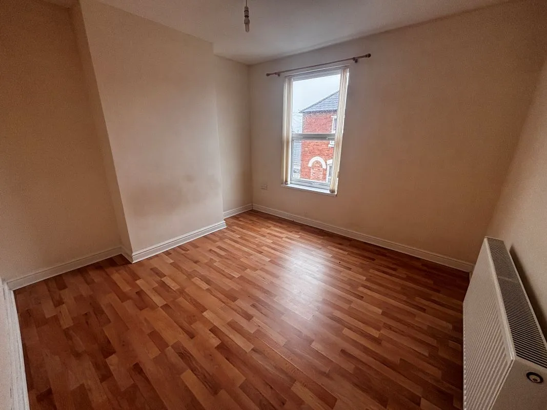 3 bedroom mid terraced property in Stourbridge 