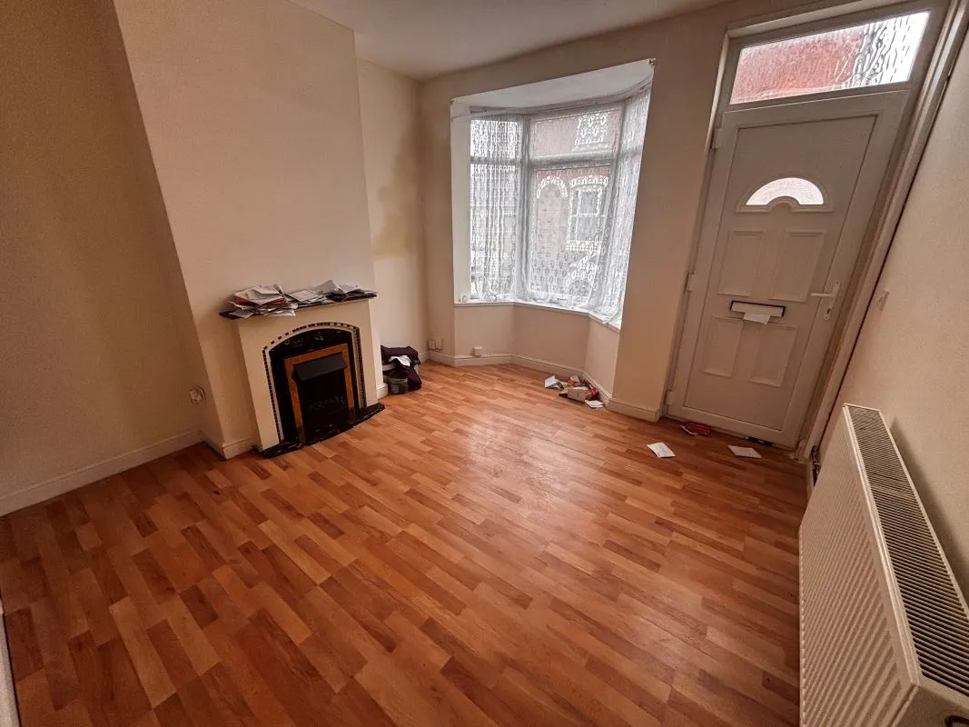 3 bedroom mid terraced property in Stourbridge 