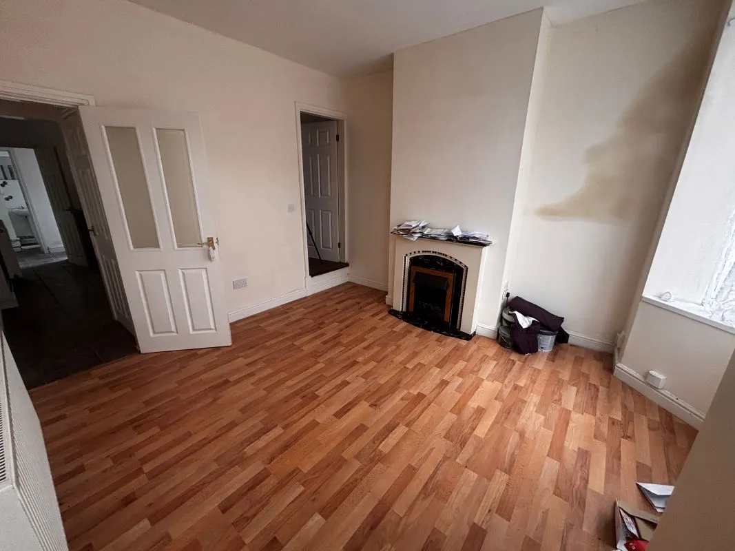 3 bedroom mid terraced property in Stourbridge 