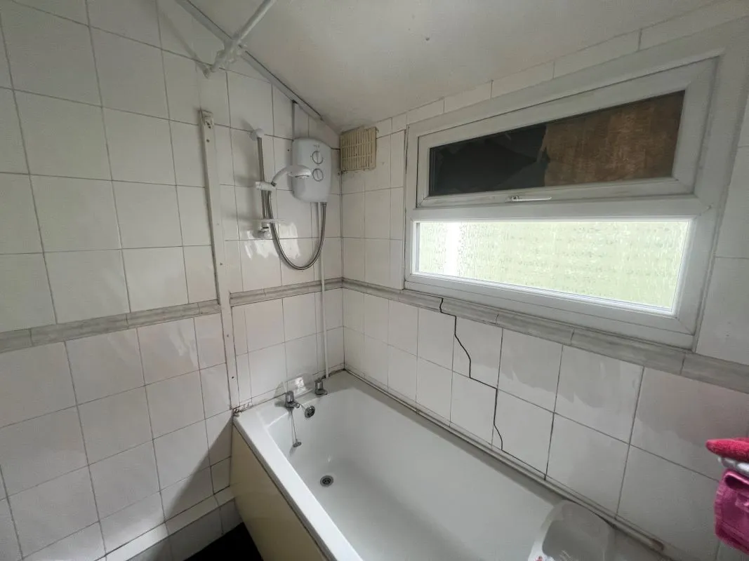 2 bedroom mid terraced property in Bilston