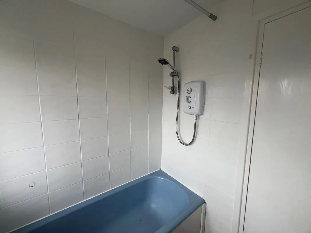 3 bedroom semi detached property in Stratford-upon-Avon