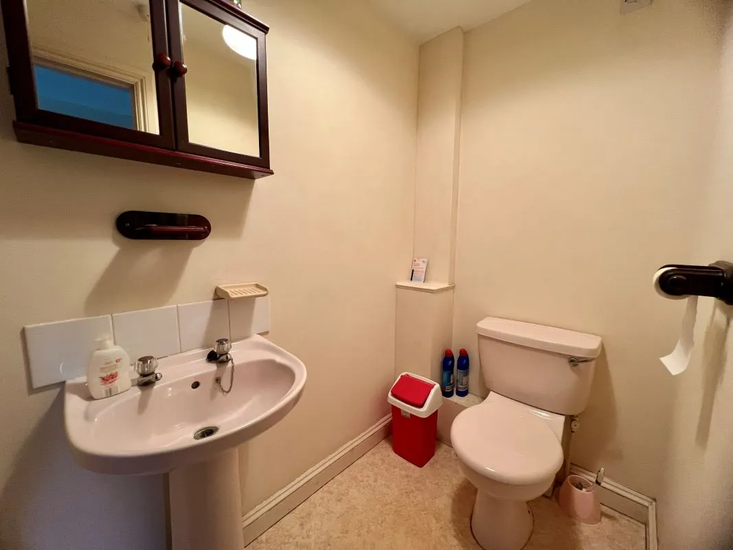 4 bedroom semi detached barn conversion in Salford