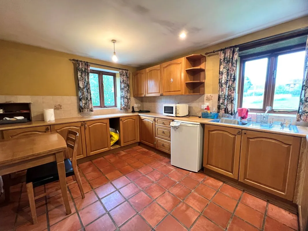 4 bedroom semi detached barn conversion in Salford
