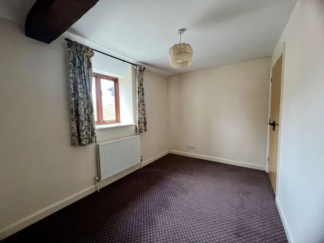 4 bedroom semi detached barn conversion in Salford