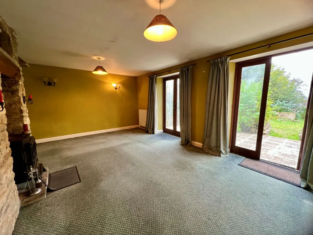 4 bedroom semi detached barn conversion in Salford