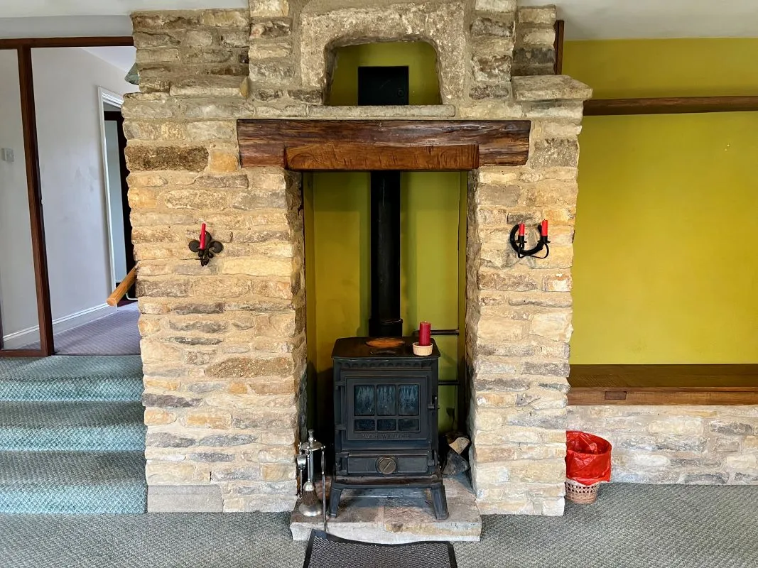 4 bedroom semi detached barn conversion in Salford