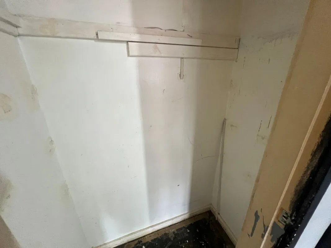 Vacant first floor flat in Cannock