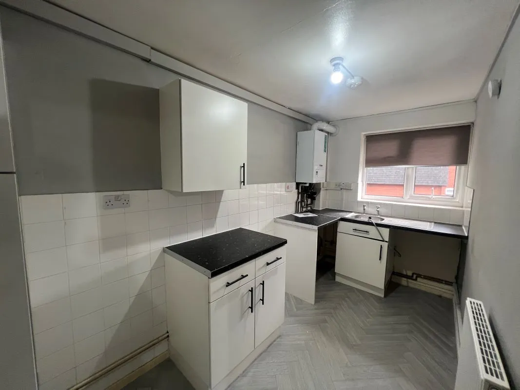 Vacant first floor flat in Cannock