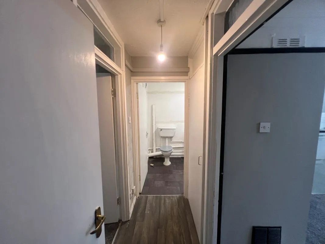 Vacant first floor flat in Cannock