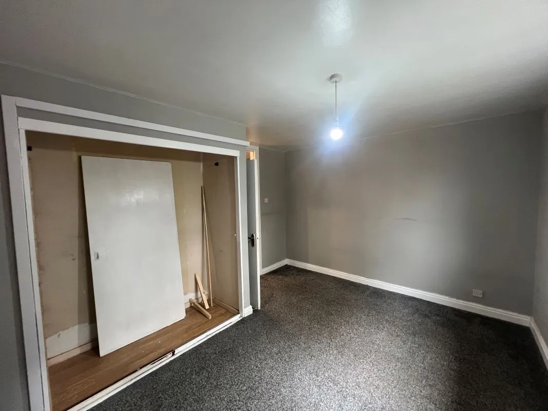 Vacant first floor flat in Cannock