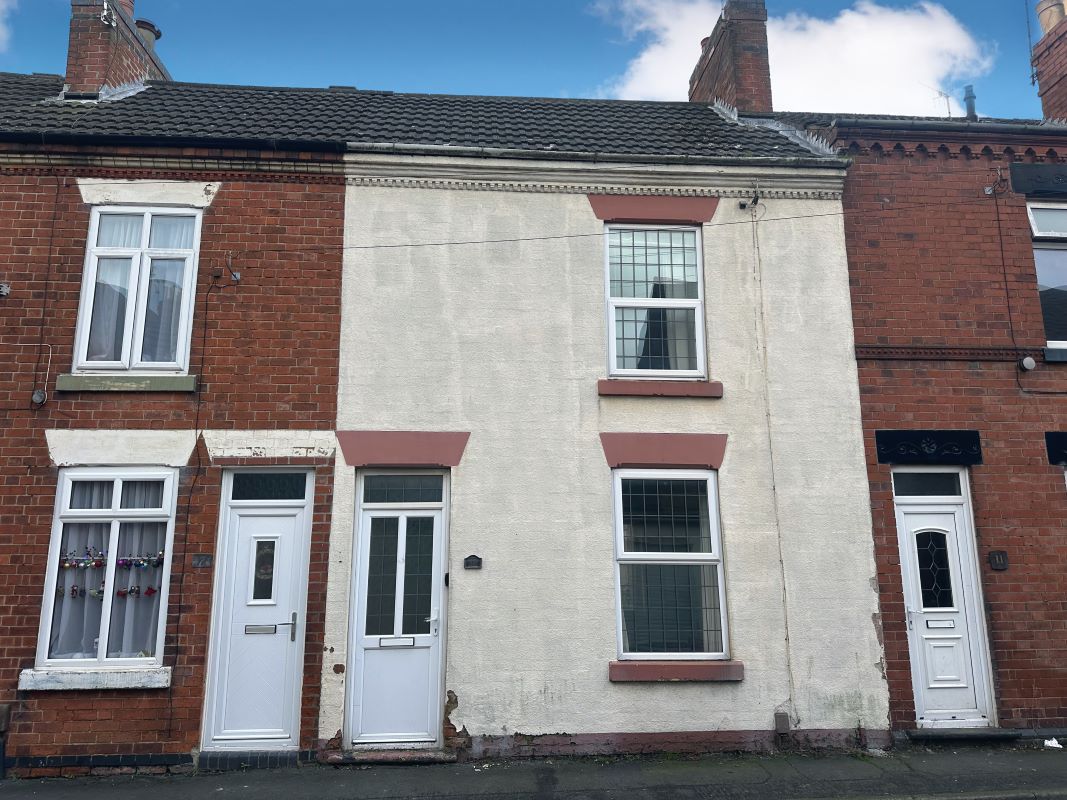2 bedroom mid terraced house in Coalville