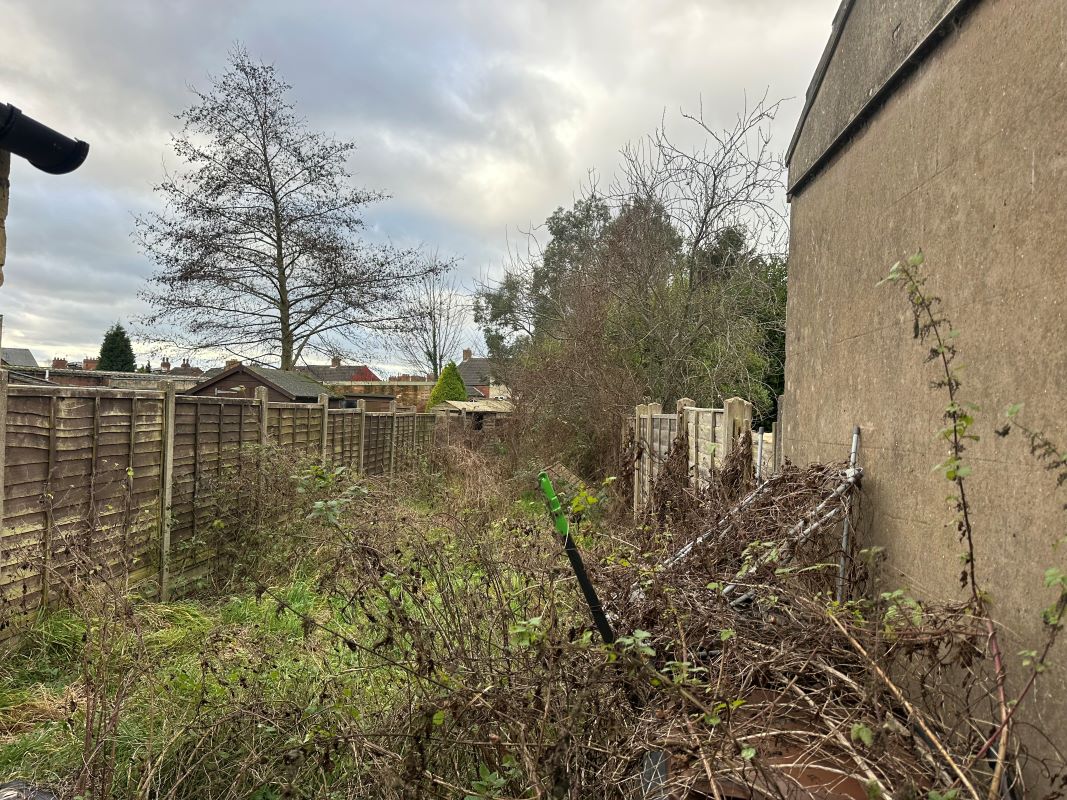 2 bedroom mid terraced house in Coalville