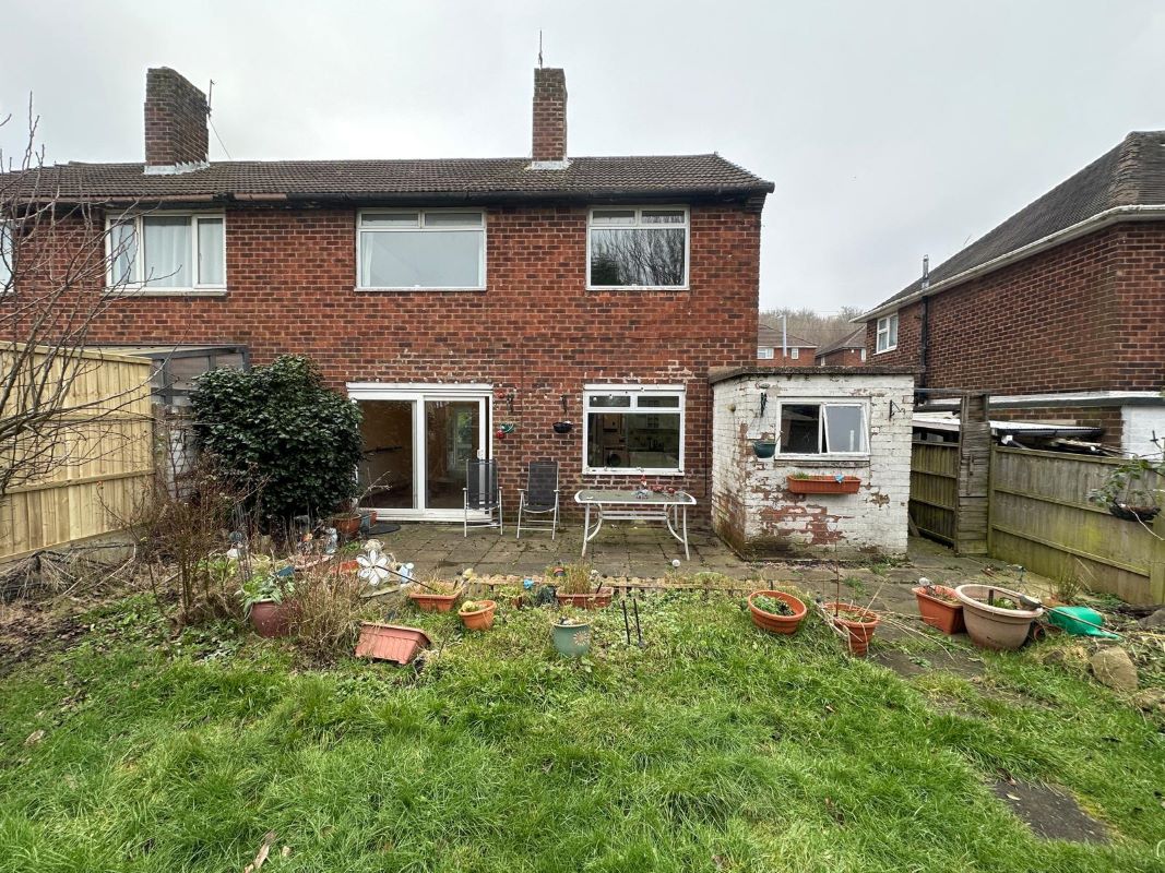 3 bedroom semi detached property in Rowley Regis