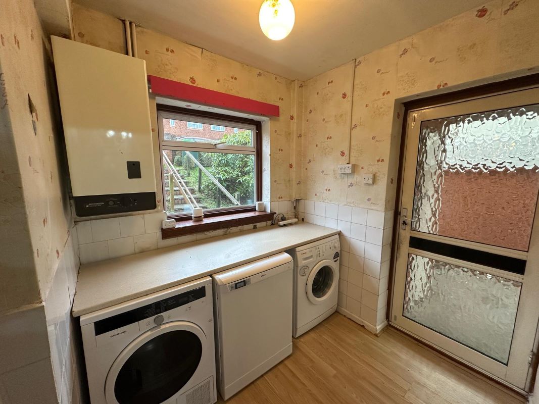 3 bedroom semi detached property in Rowley Regis