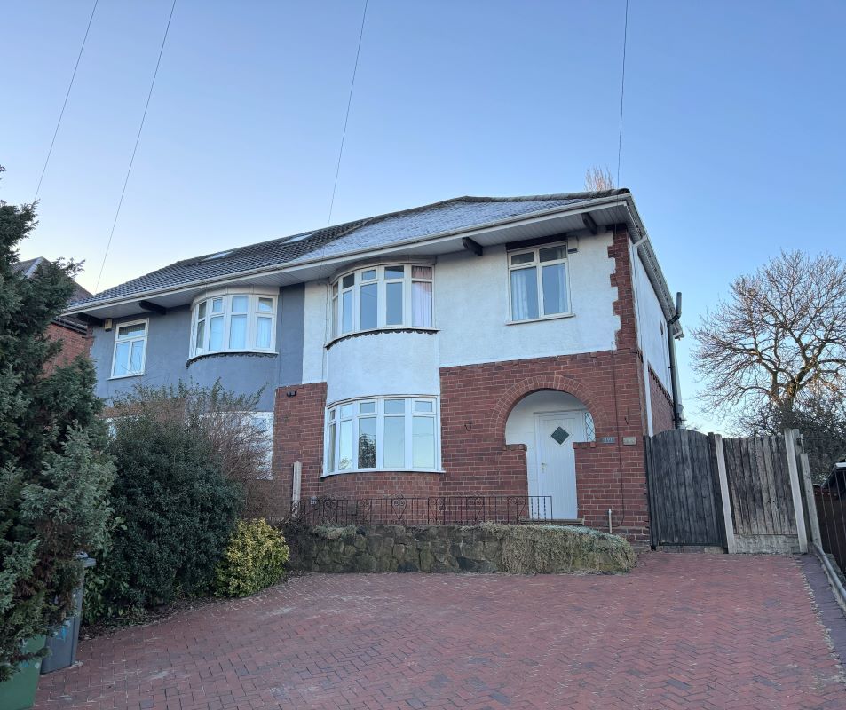 3 bedroom semi detached property in Oldbury. 
