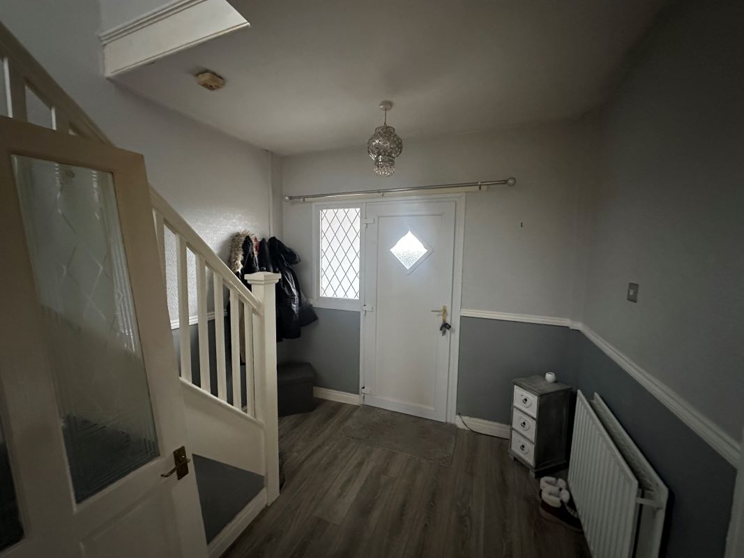 3 bedroom semi detached property in Oldbury. 