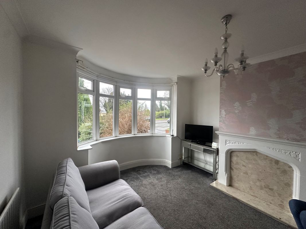 3 bedroom semi detached property in Oldbury. 