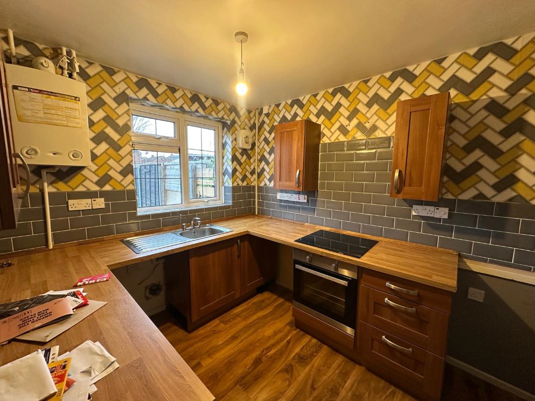 3 bedroom semi detached house in Wednesbury