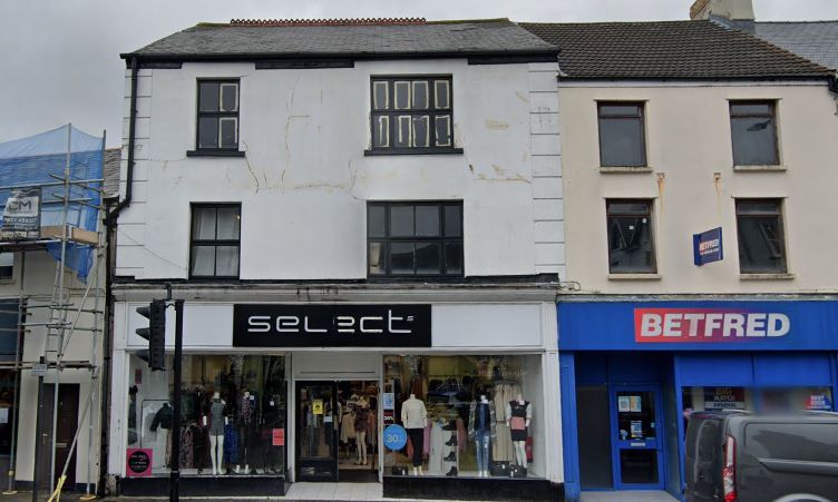 Freehold retail investment in Aberdale