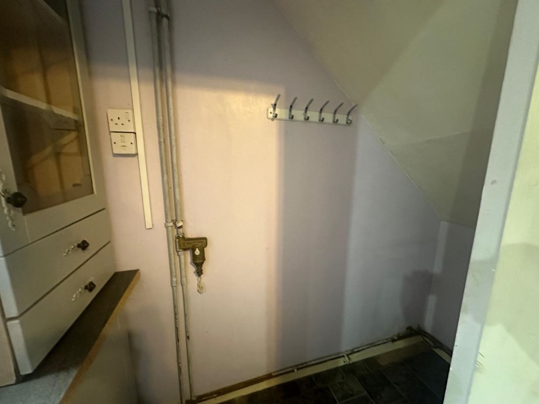 3 bedroom semi detached house in Brierley Hill