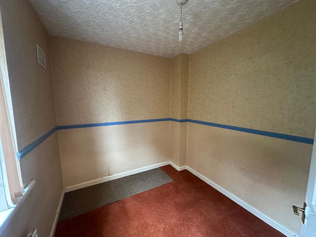 3 bedroom semi detached house in Brierley Hill