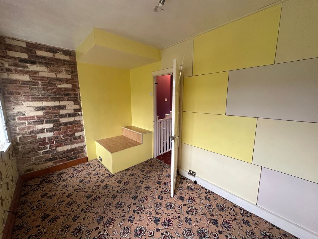 3 bedroom semi detached house in Brierley Hill
